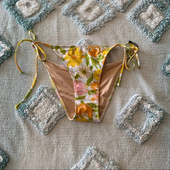 NWT Faithfull the Brand Floral Bikini Bottom - Picture 2 of 6
